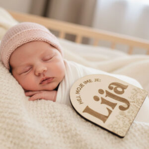 Oznanitvena kartica – polkrožna – motiv rožic