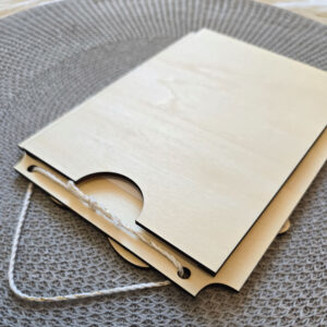 Lesen okvir z imenom – za sveti krst, prvo obhajilo in birmo